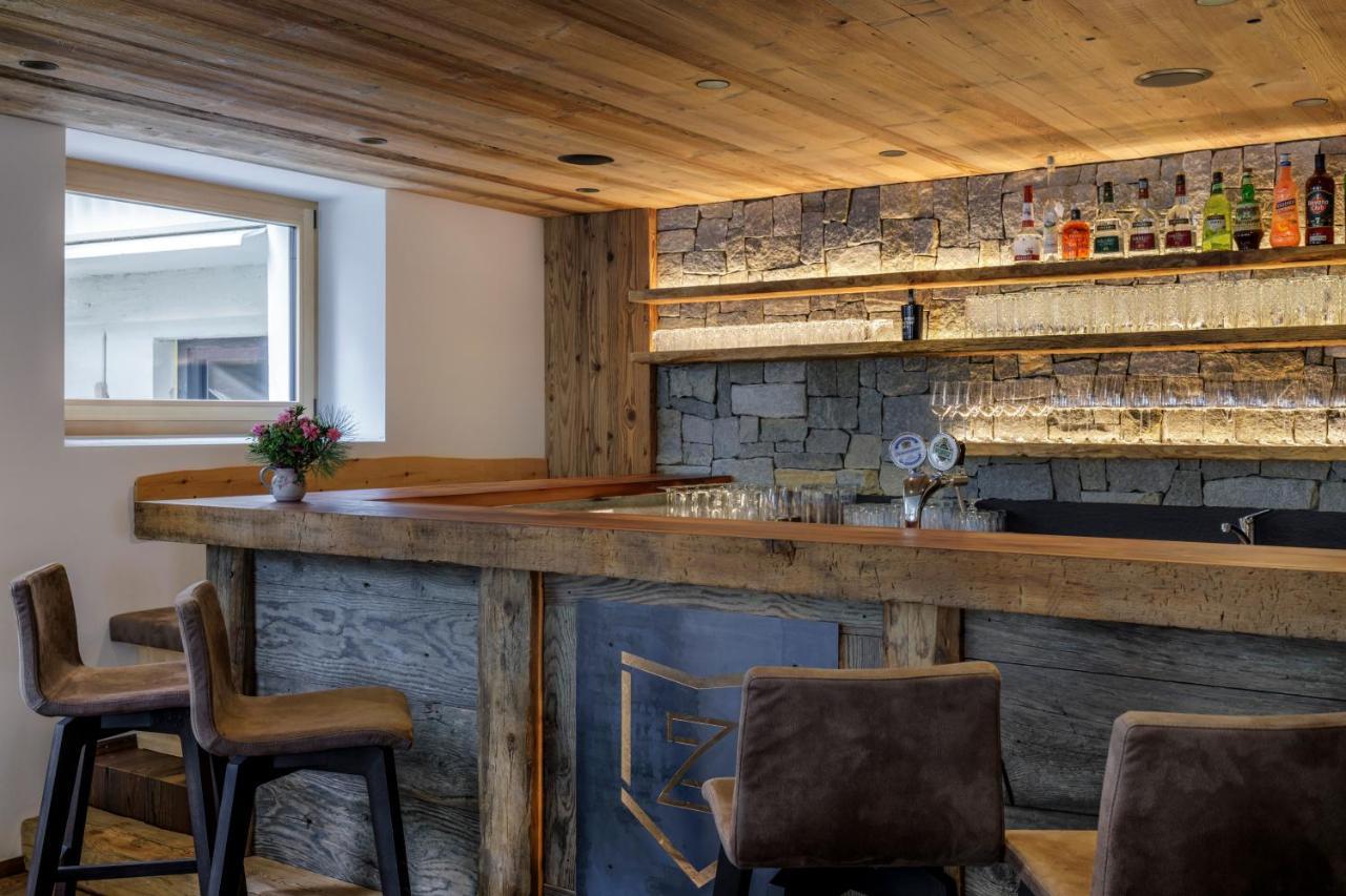 Bed and Breakfast Garni Ziernheld Malles Venosta Esterno foto